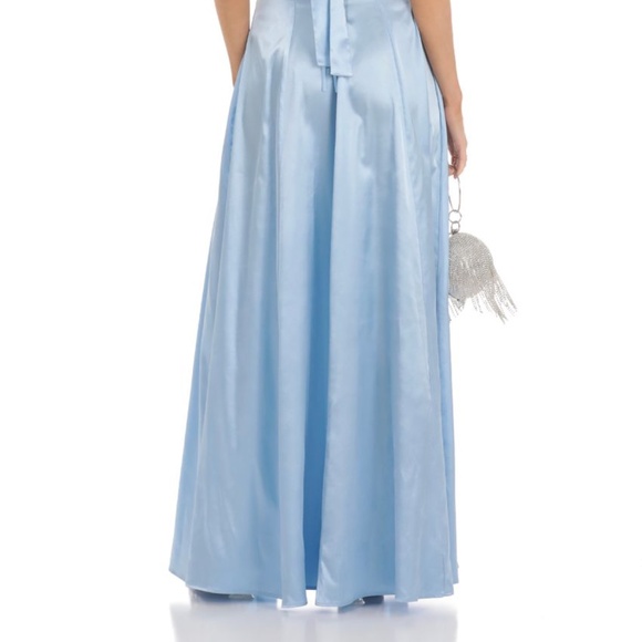 Pleated Maxi Dress in Light Blue - Picture 4 of 4